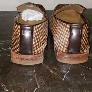 LV Mens shoes